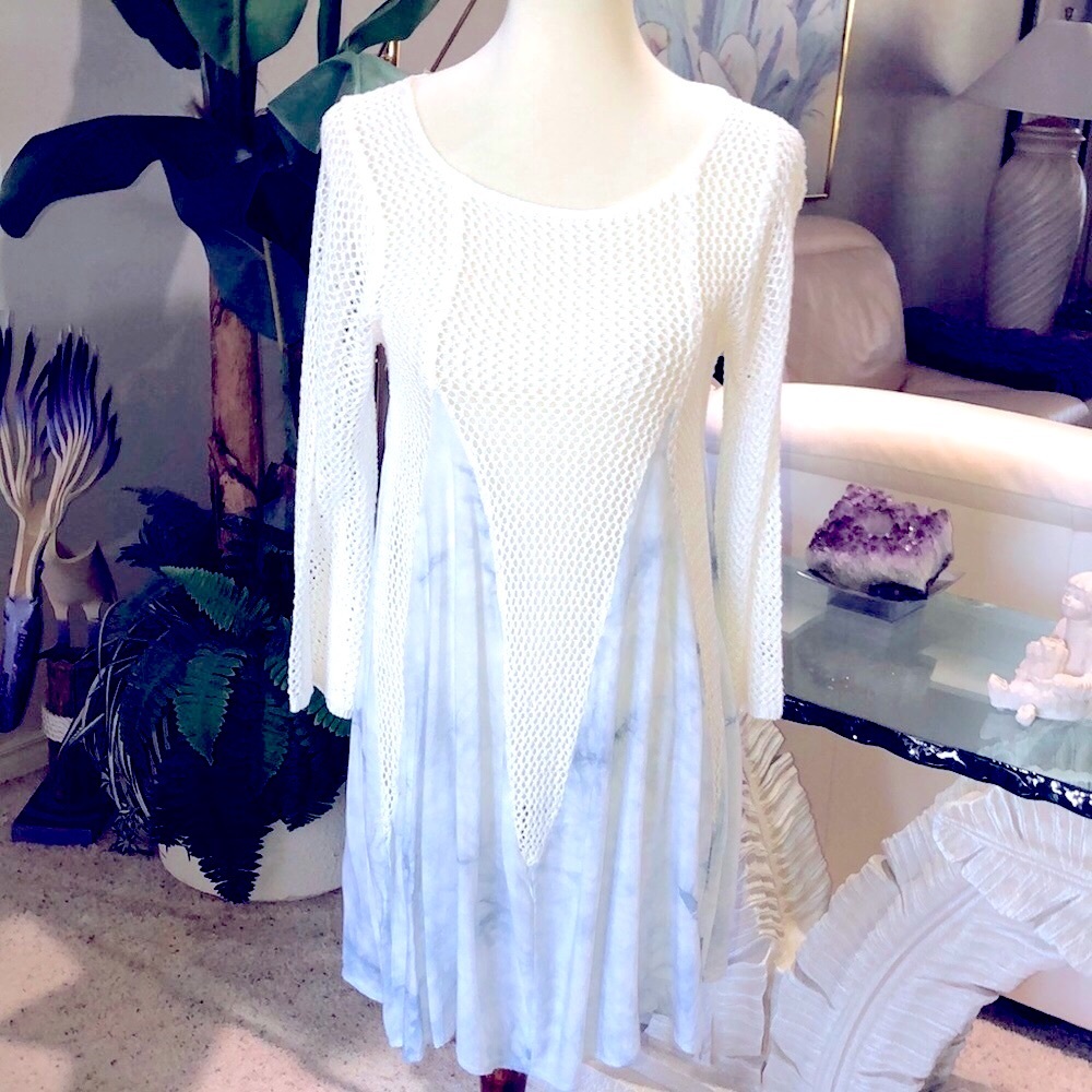 SZ S NWOT MISTI PRYSM LONG TUNIC TOP OR DRESS ABOVE KNEE  NICE  BLUE TONES
